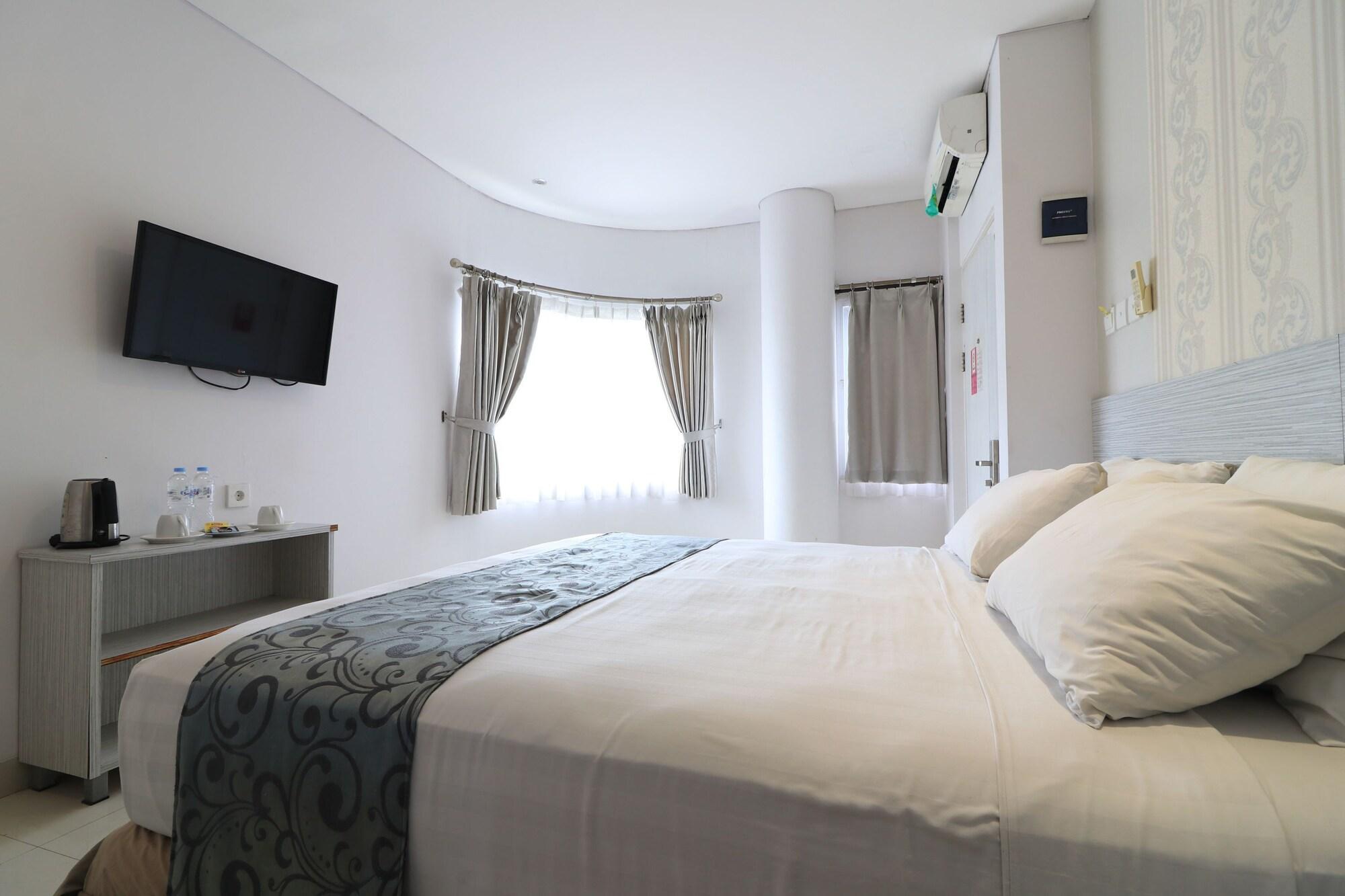 Kembang Hotel Cihampelas Bandung Exterior photo