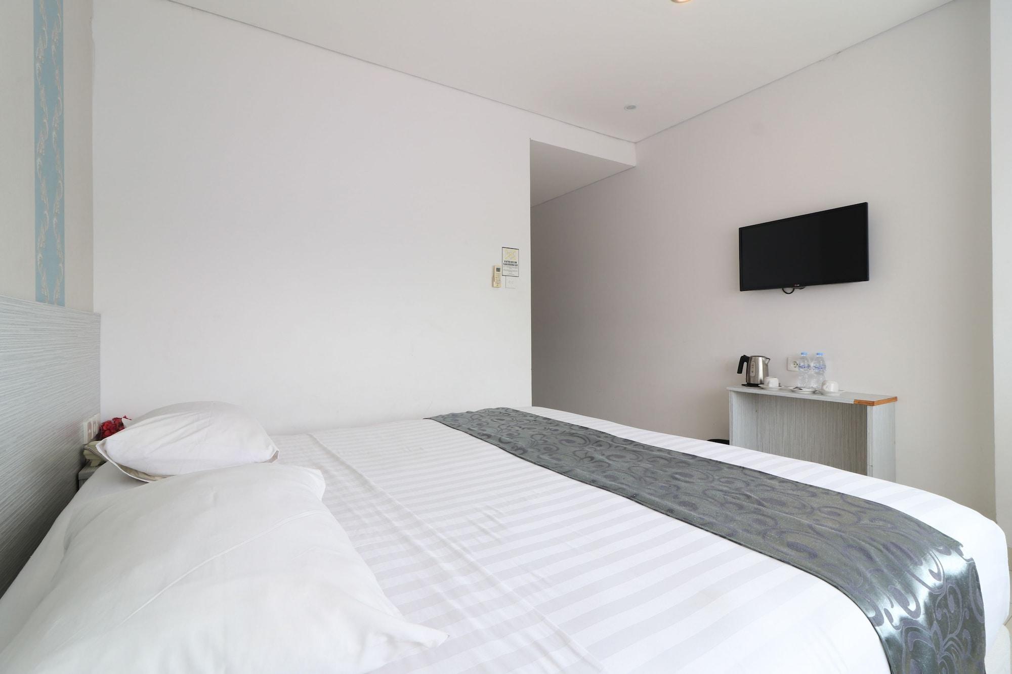 Kembang Hotel Cihampelas Bandung Exterior photo