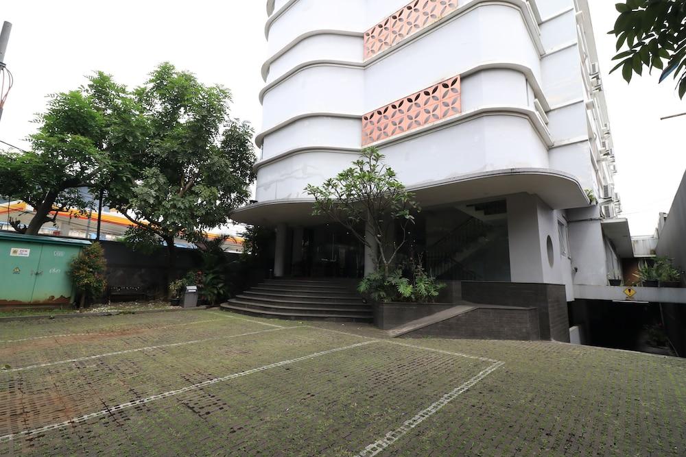 Kembang Hotel Cihampelas Bandung Exterior photo