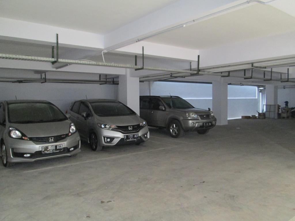 Kembang Hotel Cihampelas Bandung Exterior photo